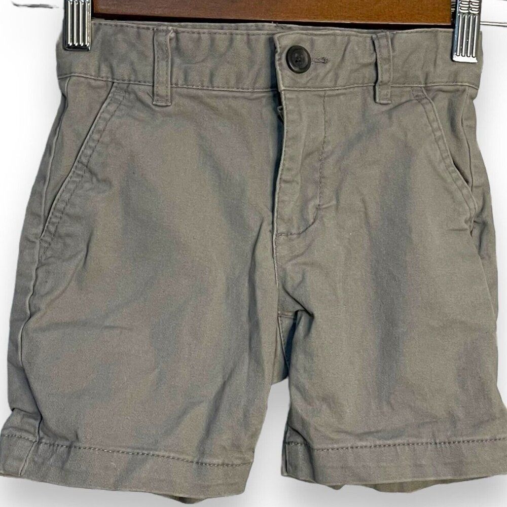 Old Navy Khaki Shorts Boy's Size 5 Gray Pockets Casual School Chino Uniform Zip